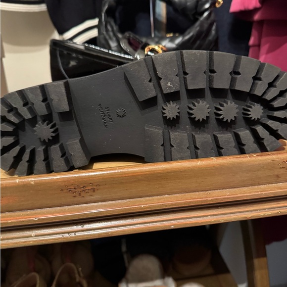 Stuart Weitzman Black Patent Loafers with Gold Detail size 7.5 - Picture 5 of 7